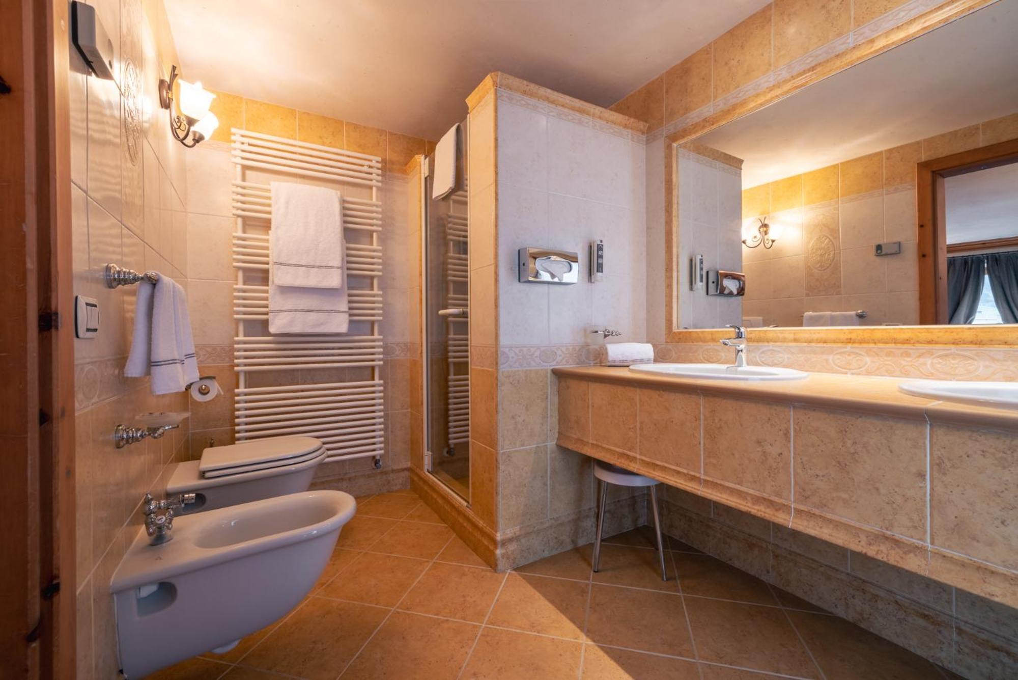 Hotel Spol - Adults Only Livigno Ngoại thất bức ảnh